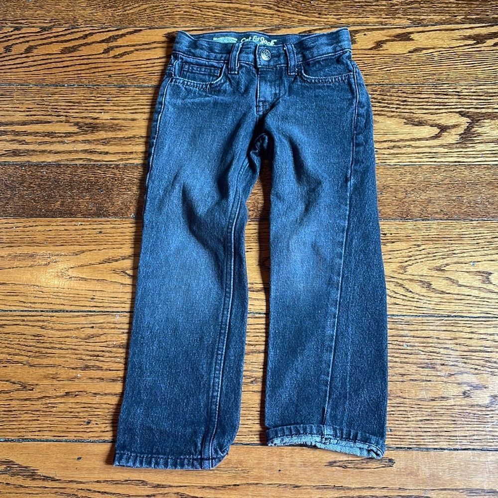 Boys 4/4T 8 Piece Bundle - Picture 12 of 15